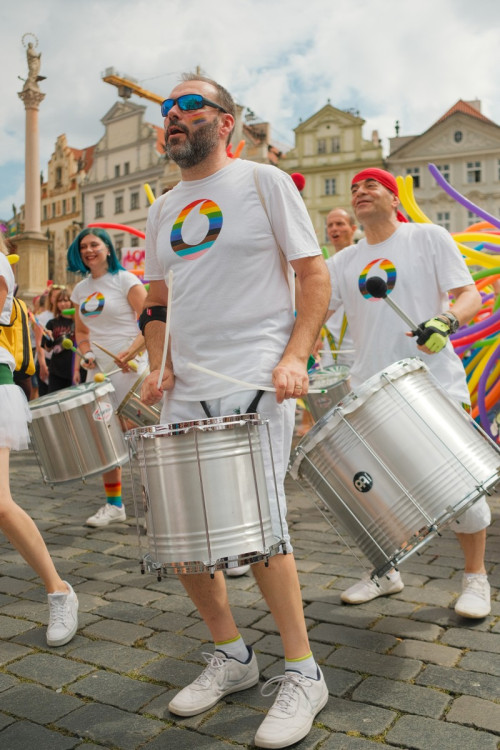 FOTOGALERIE: Duhový průvod prošel Prahou. Podívejte se na ty nejlepší momentky