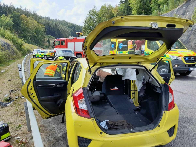 Nehoda na silnici mezi Libercem a Jabloncem