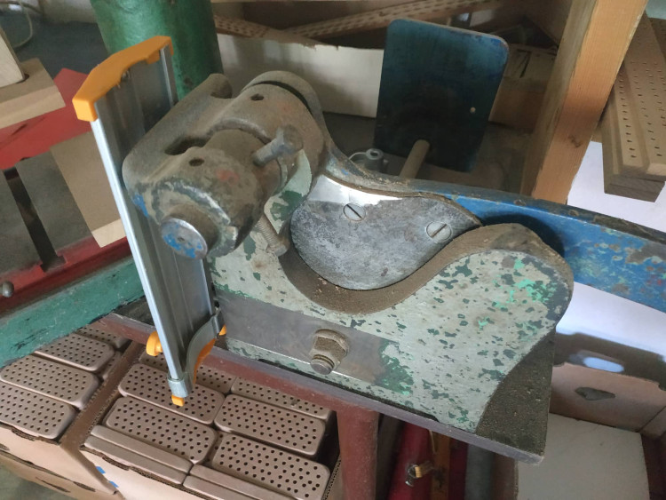 FOTOGALERIE: Ruční výroba kartáčů v Brodku u Konice