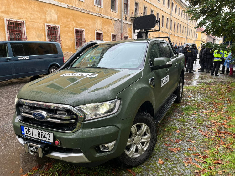 GALERIE: Policejní cvičení antikonfliktního týmu v Josefově