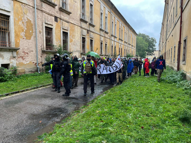 GALERIE: Policejní cvičení antikonfliktního týmu v Josefově