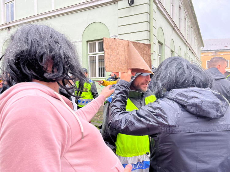 GALERIE: Policejní cvičení antikonfliktního týmu v Josefově