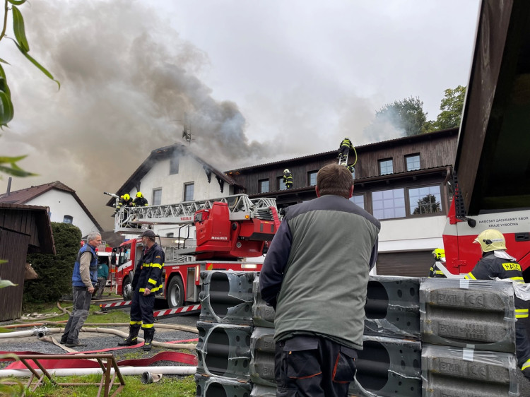 Požár penzionu v Daňkovicích