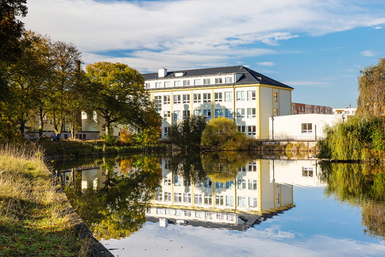 Střední uměleckoprůmyslová škola Bechyně nabízí tradiční řemeslo a kreativitu