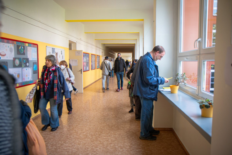 První volební den 2022