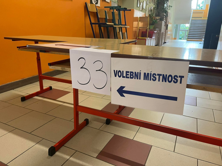 První volební den 2022