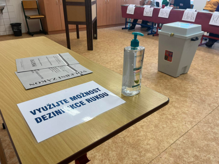 První volební den 2022