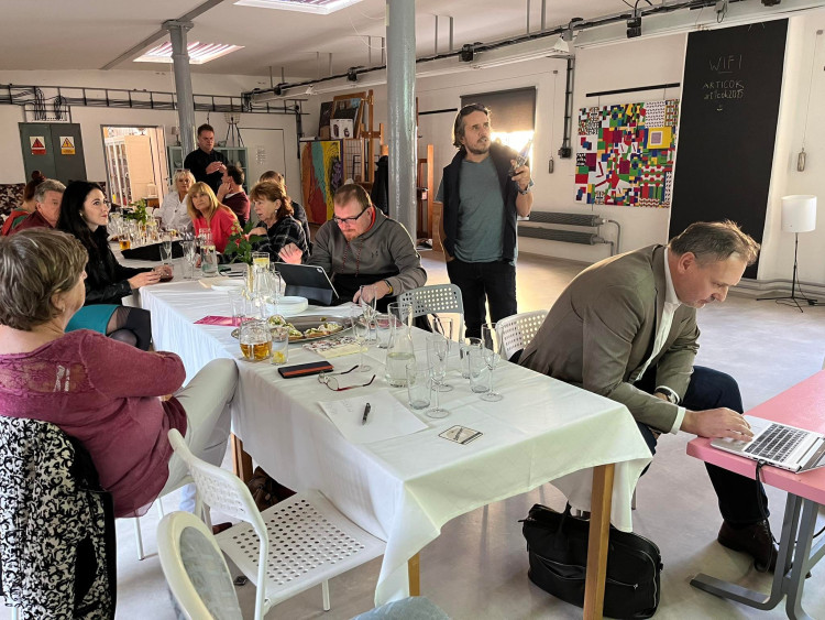 volební štáb Rozvíjíme Hradec