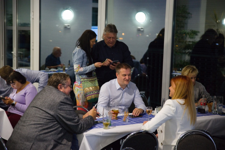 VOLBY 2022: Jak přicházejí výsledky. Volební štáby politických stran v Olomouci