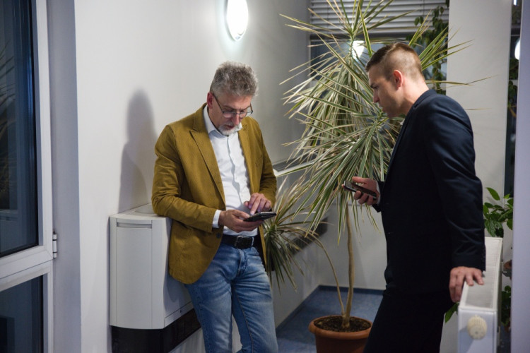 VOLBY 2022: Jak přicházejí výsledky. Volební štáby politických stran v Olomouci