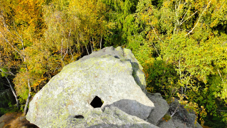 Podzim na Míchově skále