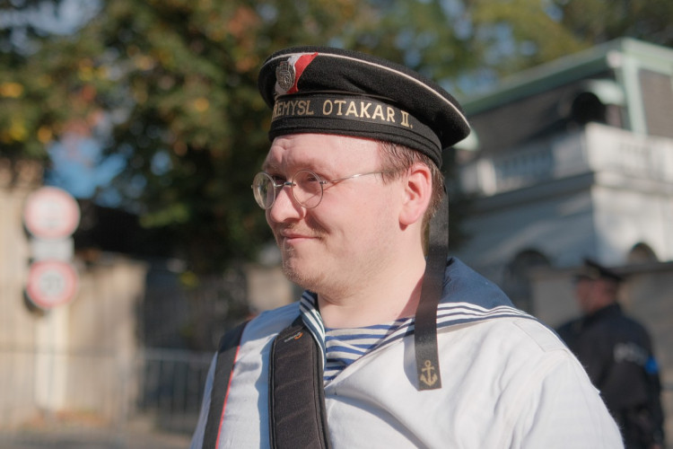 FOTOGALERIE: Lidé demonstrovali před ruskou ambasádou. Chtějí vrátit Kaliningrad Česku