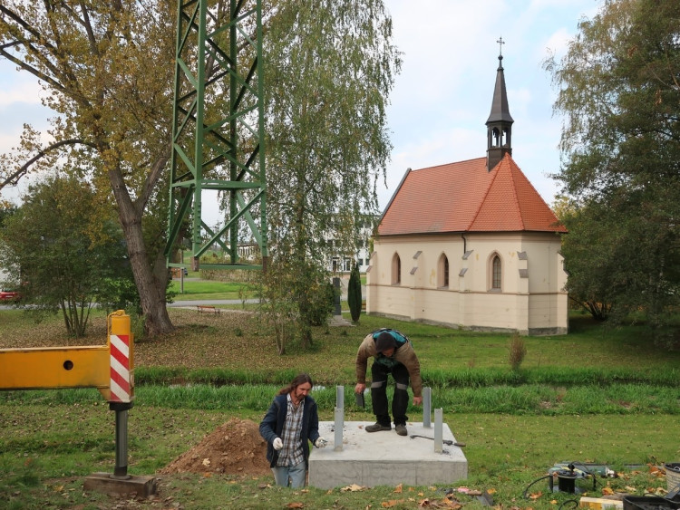 FOTOGALERIE: Příprava čapího hnízda ve Vstiši