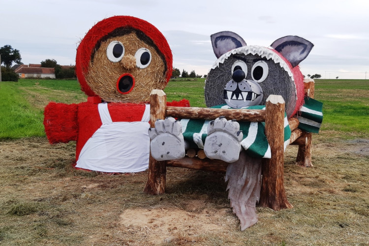 2020, Červená Karkulka a vlk