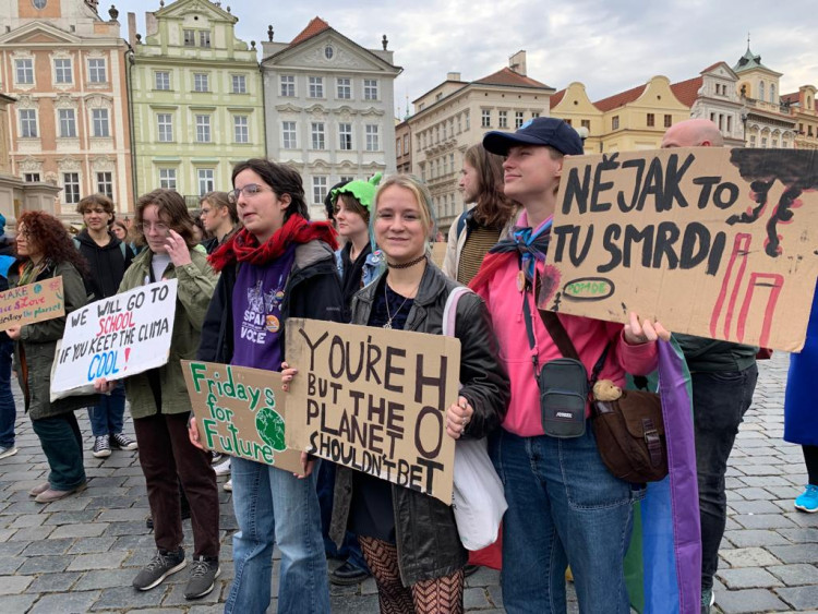 FOTOGALERIE: Aktivisté stávkují za klima v centru Prahy