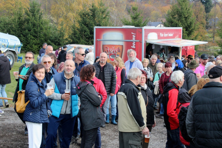 Výlov rybníka u Zborné