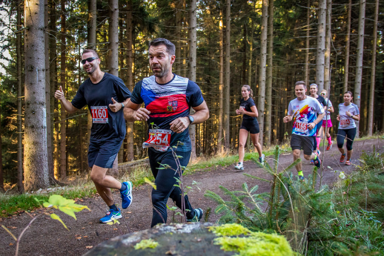 Běžecký závod Janovských 11 a 19 km 2022