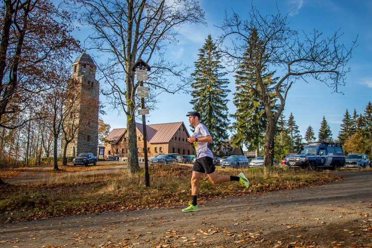 Běžecký závod Janovských 11 a 19 km 2022