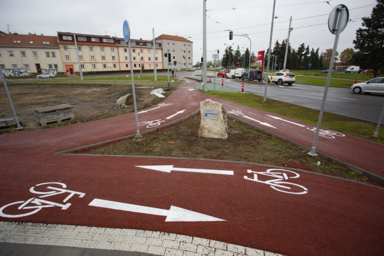 FOTOGALERIE: Už je v provozu. Nová trať v Olomouci slouží cestujícím