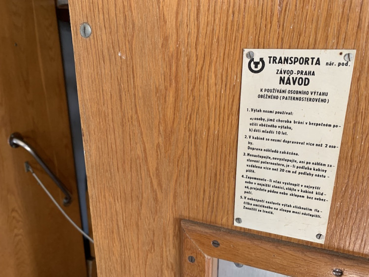 Páter noster už řadu let také nefunguje.