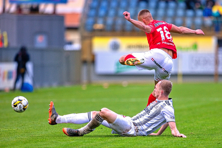 Dynamo proti Brnu vzdalo hold zdravotníkům