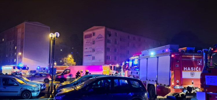 Prodejnu potravin v Chodově zachvátil požár. Škoda bude v desítkách milionů korun