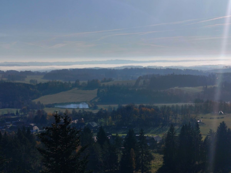 Zřícenina hradu Štamberk a kamenné moře
