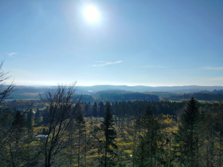 Zřícenina hradu Štamberk a kamenné moře