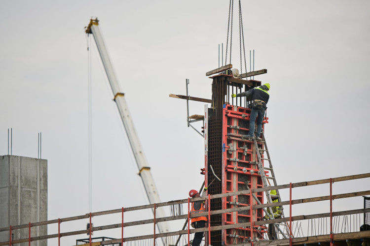 GALERIE: Stavba nového fotbalového stadionu v Hradci Králové