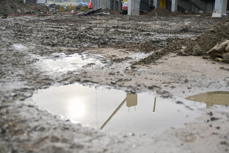 GALERIE: Stavba nového fotbalového stadionu v Hradci Králové