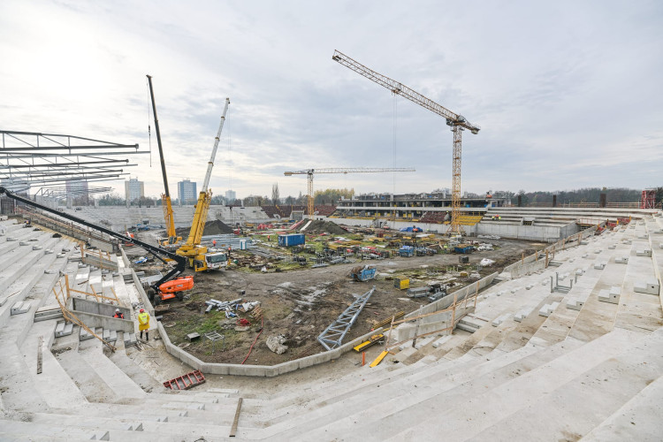 GALERIE: Stavba nového fotbalového stadionu v Hradci Králové
