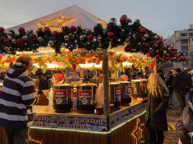 FOTOGALERIE: Vánoční trhy v Plzni začaly