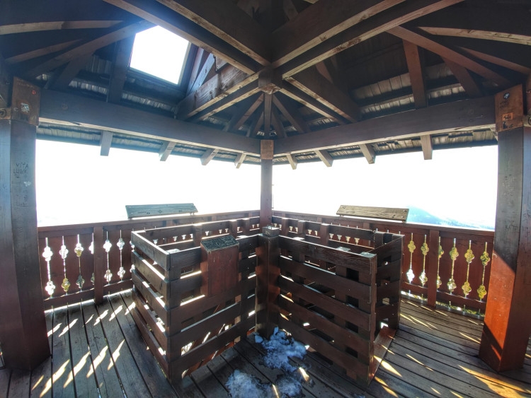 FOTOGALERIE: Velký Javorník v létě i v zimě