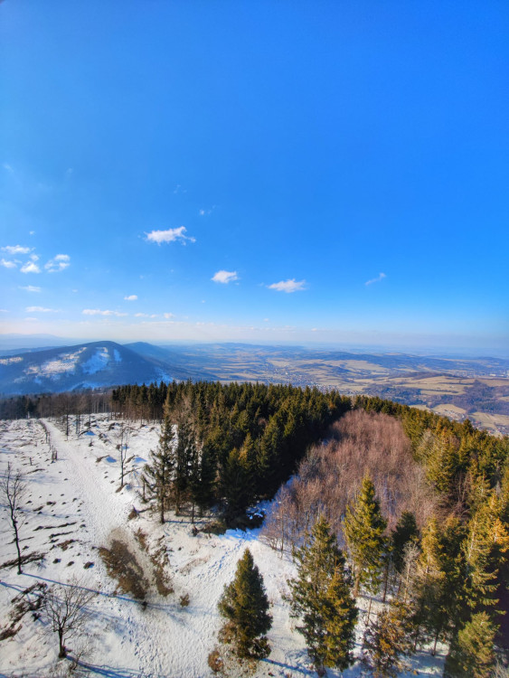 FOTOGALERIE: Velký Javorník v létě i v zimě