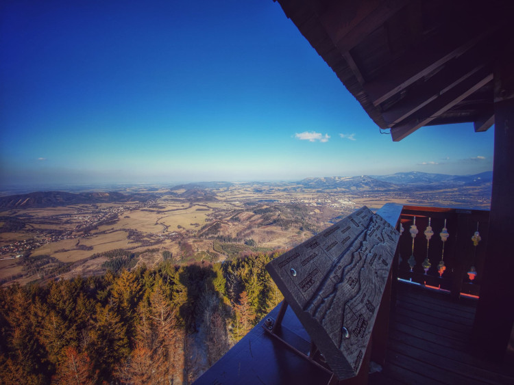 FOTOGALERIE: Velký Javorník v létě i v zimě