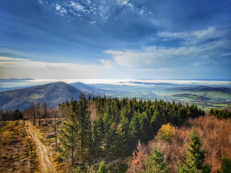 FOTOGALERIE: Velký Javorník v létě i v zimě
