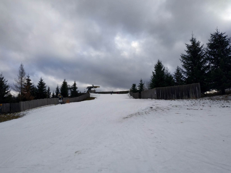 FOTOGALERIE: První lyžování v Branné