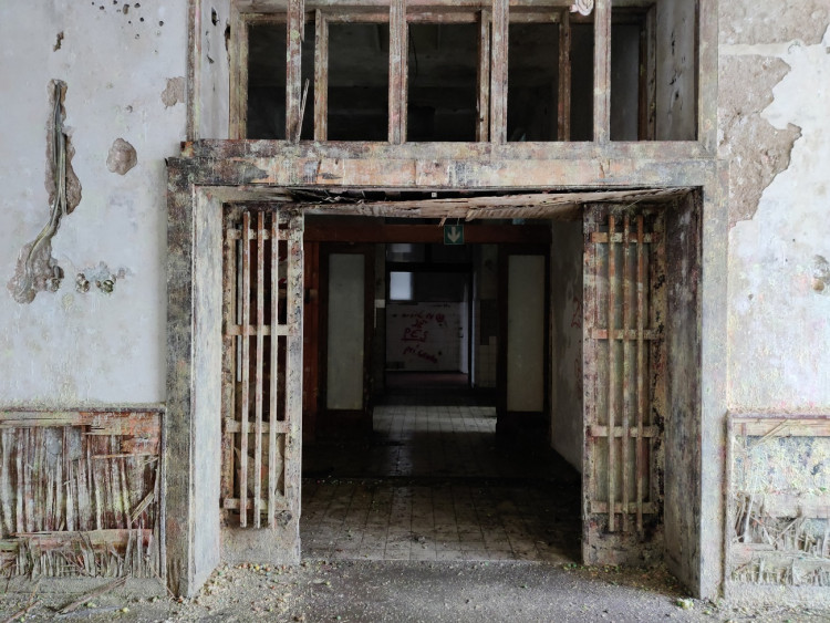 FOTOGALERIE: Zchátralé městské lázně v centru Plzně