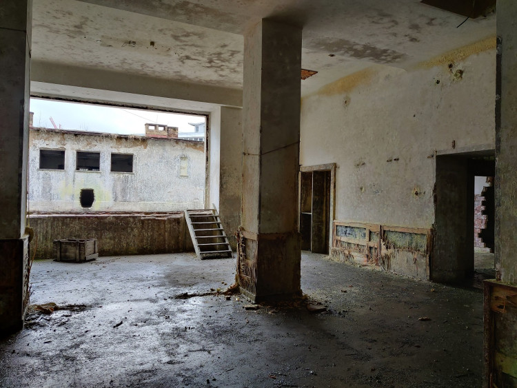 FOTOGALERIE: Zchátralé městské lázně v centru Plzně