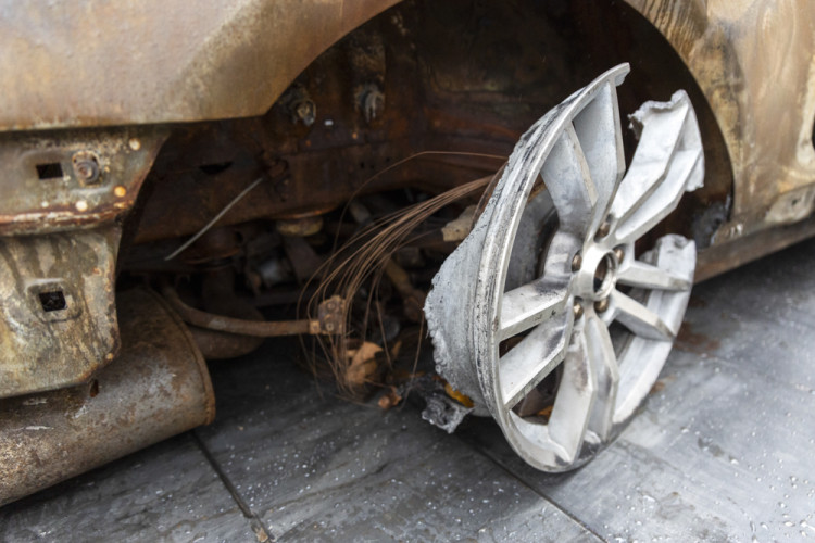 FOTOGALERIE: Válku na Ukrajině připomínají v Olomouci zdevastovaná auta