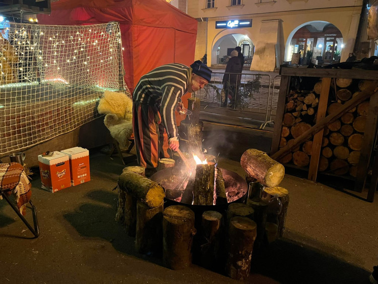 GALERIE: První víkend na vánočních trzích v Hradci Králové