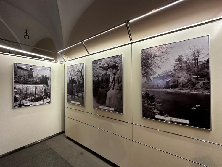 FOTOGALERIE: Výstava fotografií ze skleněných negativů Zima na skle