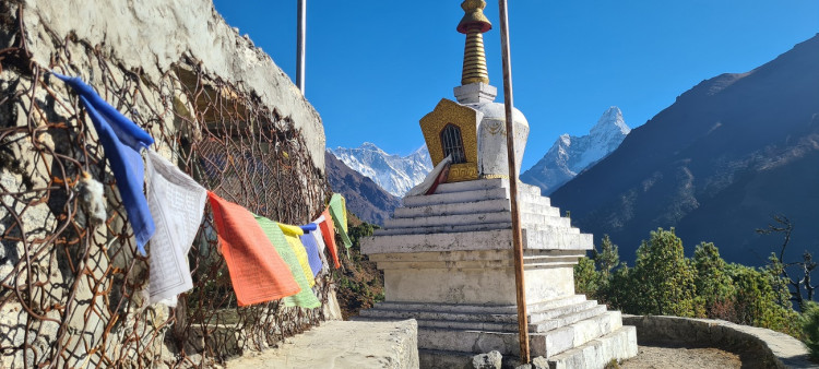 FOTOGALERIE: SAMA V NEPÁLU:  Cho Oyu střídá Mount Everest