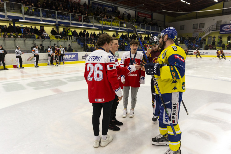 FOTOGALERIE: Vicemistři světa z Přerova rozdávali podpisy na domovském zimáku