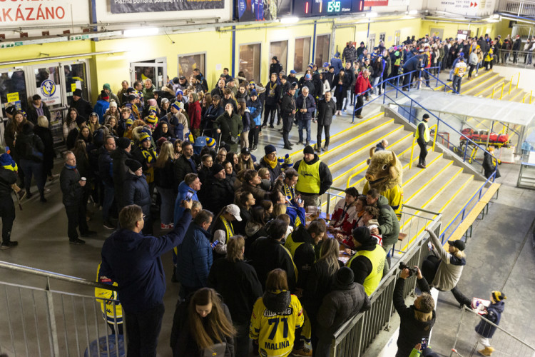 FOTOGALERIE: Vicemistři světa z Přerova rozdávali podpisy na domovském zimáku
