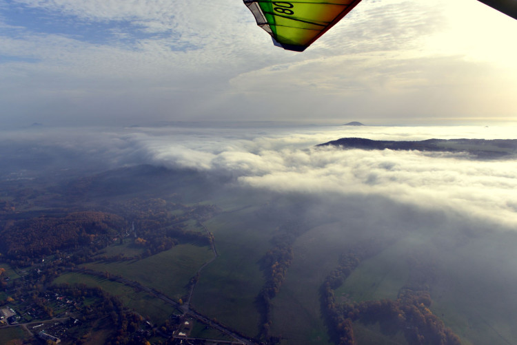 Hranice inverze u Žandova (autor Štěpán Krejčík)