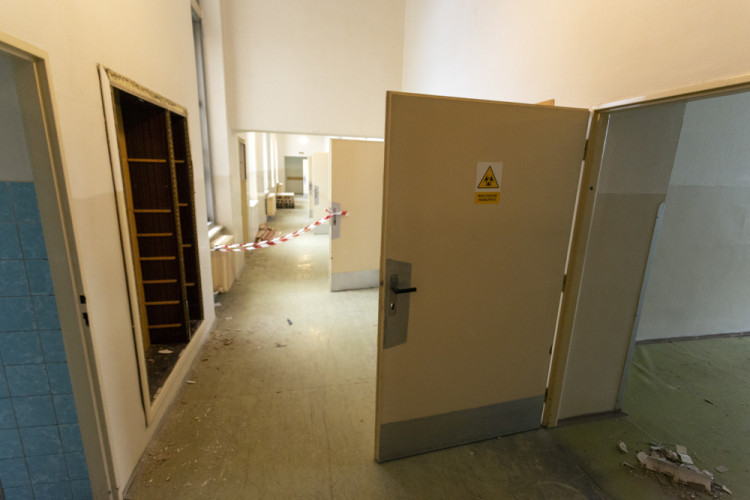 FOTOGALERIE: Dominanta Fakultní nemocnice Olomouc půjde k zemi. Jak vypadá před demolicí?