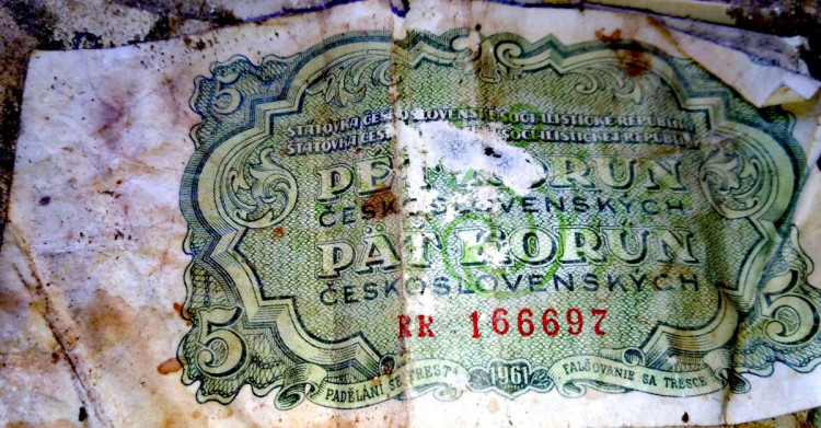 Drobnosti z opuštěných domů na Vysočině