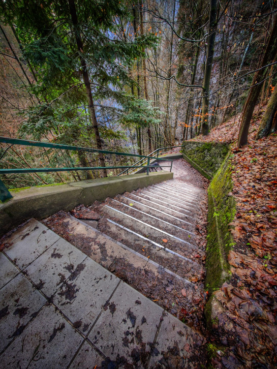 FOTOGALERIE: Čtrnáctikilometrový okruh okolo Macochy plný překvapení