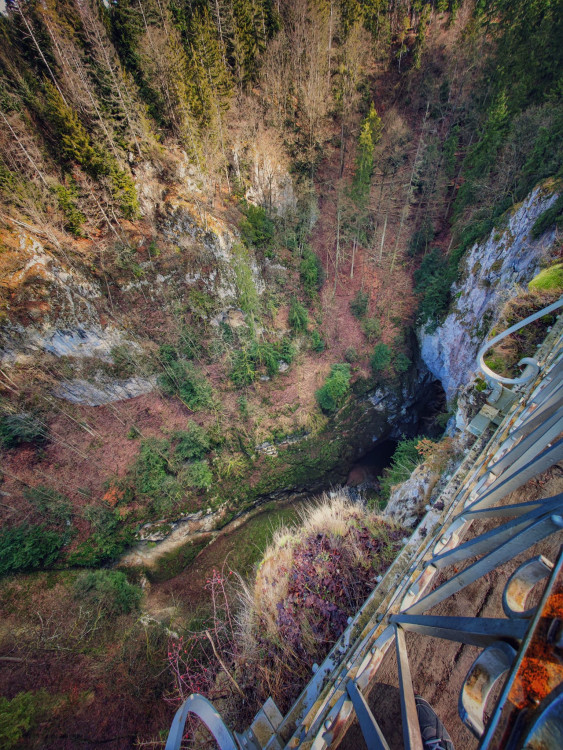 FOTOGALERIE: Čtrnáctikilometrový okruh okolo Macochy plný překvapení